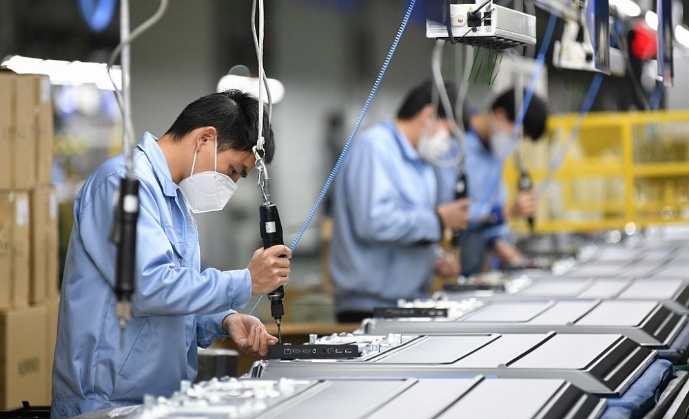 Miễn tiền chậm nộp thuế năm 2022 cho DN nhằm hỗ trợ giảm bớt khó khăn về tài chính.	 Ảnh: S.T