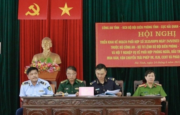 Hải quan Hà Tĩnh phối hợp đấu tranh với tội phạm về vũ khí, vật liệu nổ