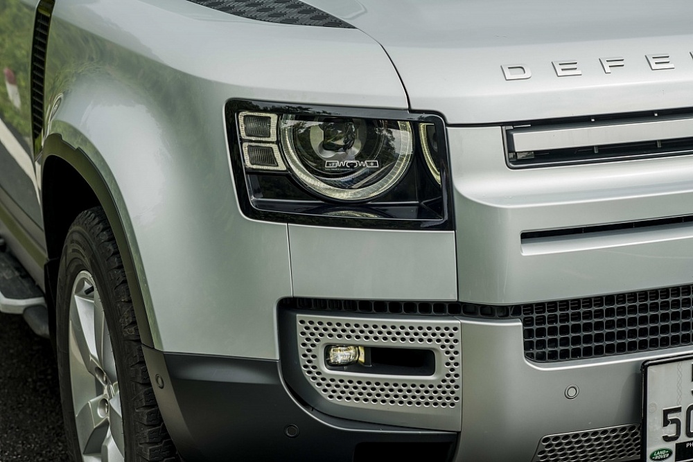 Một ngày lên rừng xuống biển với “Vua việt dã” Land Rover Defender 110