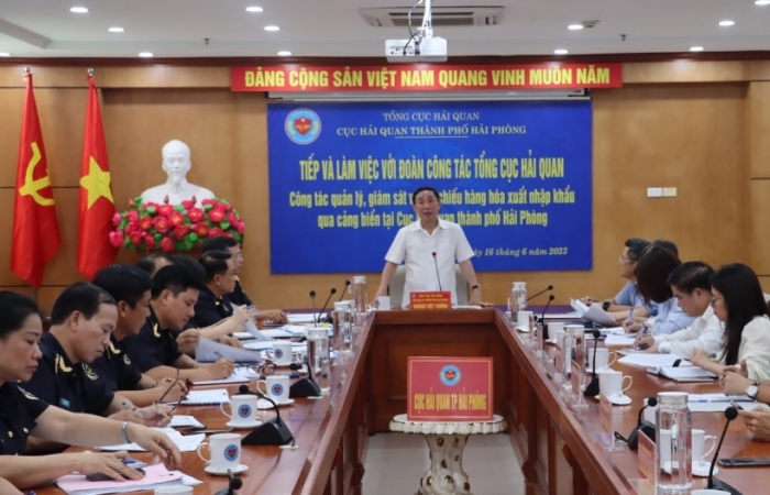 Đổi mới, hoàn thiện công tác quản lý, giám sát để tạo thuận lợi cho doanh nghiệp