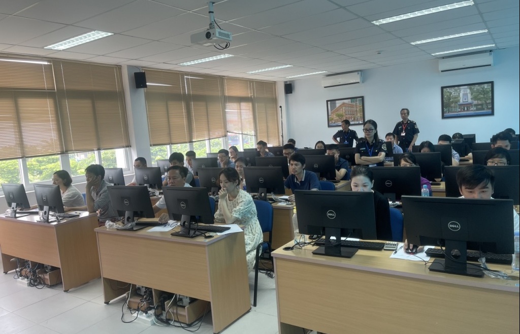 99 thí sinh đỗ Kỳ thi cấp chứng chỉ nghiệp vụ khai hải quan kỳ 2 năm 2024