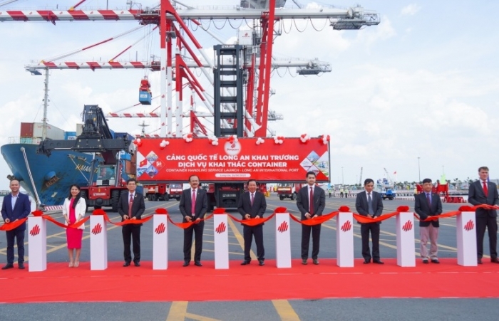 Cảng Quốc tế Long An hợp long 7 cầu cảng và khai trương dịch vụ khai thác hàng container