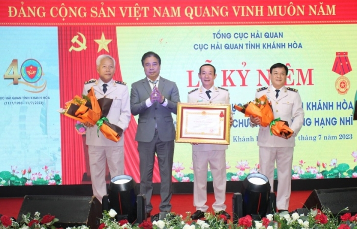 Hải quan Khánh Hòa kỷ niệm 40 năm thành lập và đón nhận Huân chương Lao động hạng Nhì