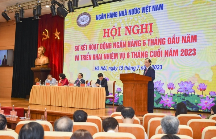 Phó Thống đốc NHNN: Nới lỏng điều kiện cấp tín dụng có thể đe dọa an toàn tài chính quốc gia