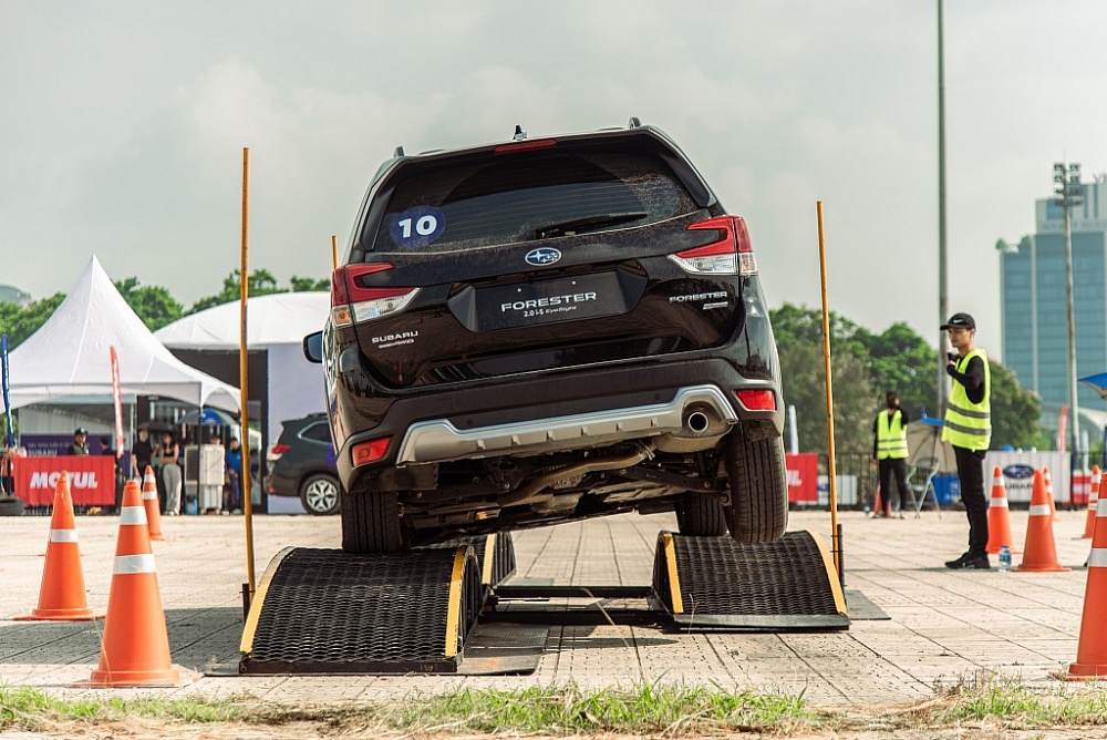 Cùng Outback và Forester mới trải nghiệm công nghệ an toàn hàng đầu của Subaru