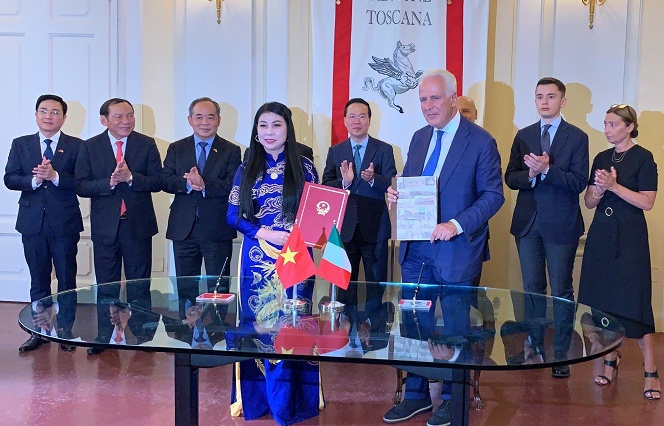 Vĩnh Phúc thiết lập quan hệ hợp tác hữu nghị với Vùng Toscana, Italia