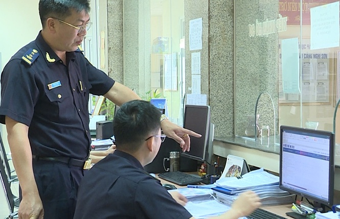 Bộ Tài chính trả lời cử tri về hàng hóa nhập khẩu tại chỗ để sản xuất xuất khẩu