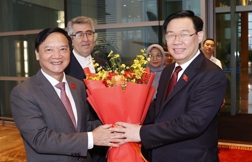 Chủ tịch Quốc hội lên đường tham dự AIPA-44, thăm Indonesia và Iran