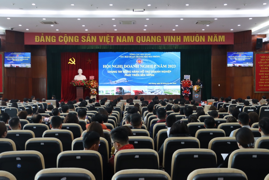 Hải quan Hải Phòng đóng góp gần 64% số thu ngân sách trên địa bàn
