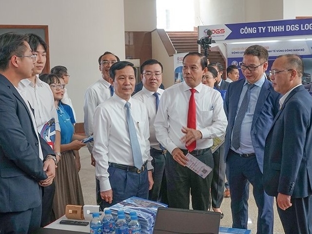 Liên kết phát triển logistics – động lực tăng trưởng kinh tế vùng Đông Nam bộ