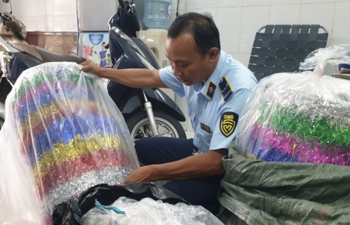 Tạm giữ 1.500 đèn Trung thu không rõ nguồn gốc, không đảm bảo an toàn