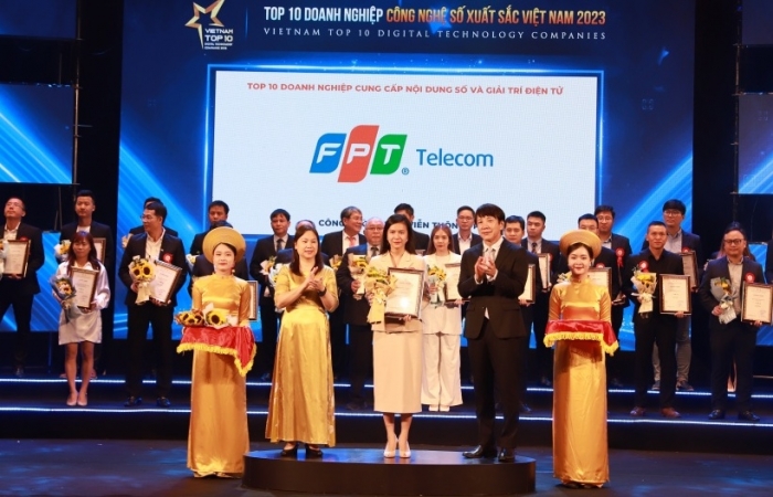 FPT Telecom đạt top 10 doanh nghiệp công nghệ số xuất sắc Việt Nam 2023