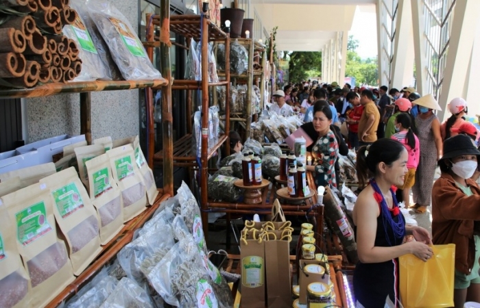 Gắn kết giá trị văn hóa giúp kích cầu tiêu thụ sản phẩm vùng cao