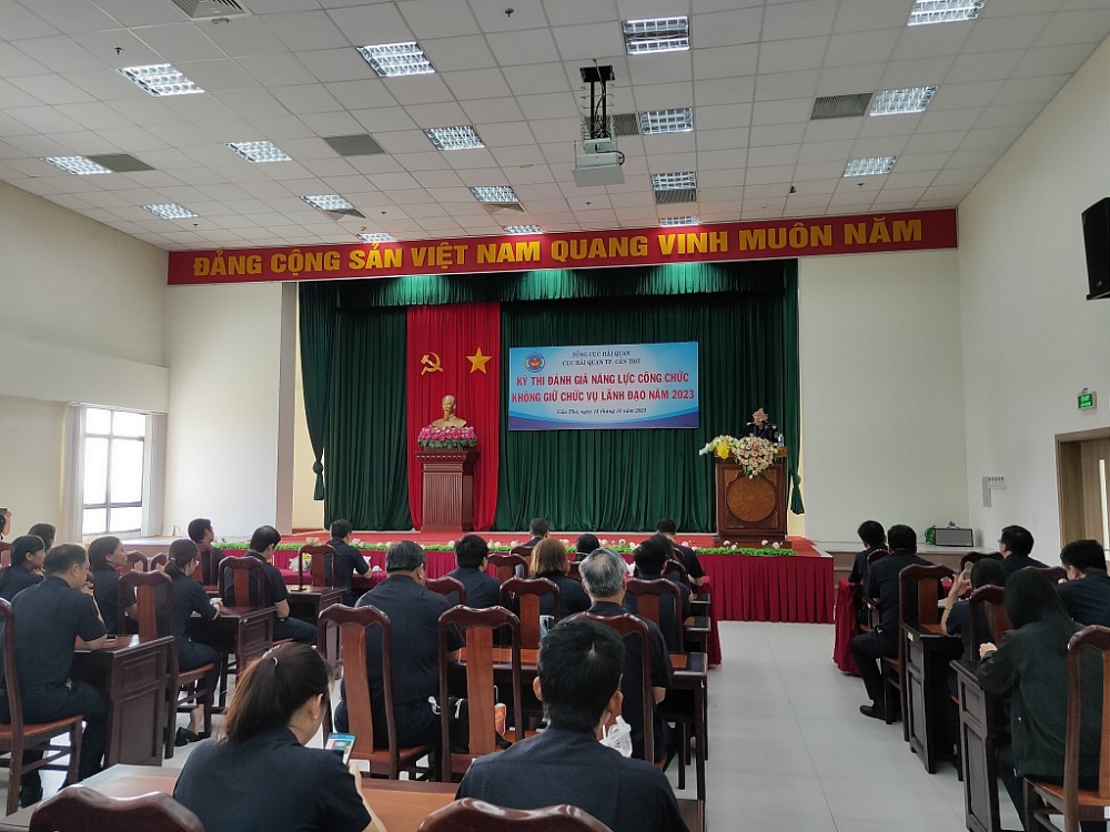 Quang cảnh lễ khai mạc kỳ thi