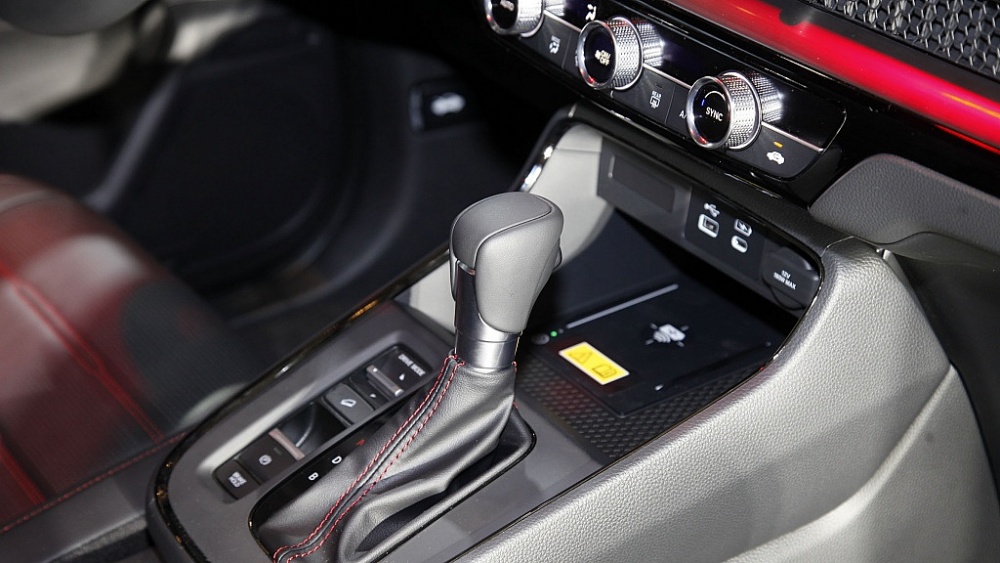 Giá bán từ 1,1 tỷ đồng, Honda CR-V thế hệ mới có gì ?