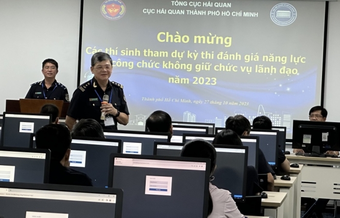 Công chức hải quan khu vực miền Nam thuộc Cục Điều tra chống buôn lậu tham gia đánh giá năng lực