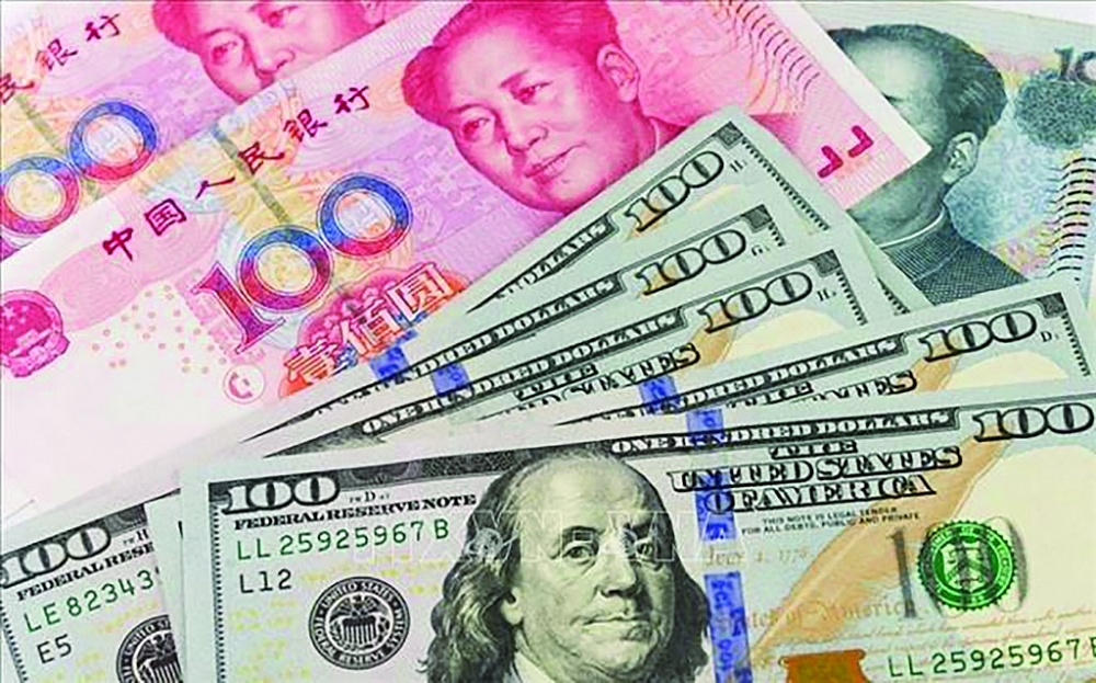 Nợ công níu bước tăng trưởng kinh tế.