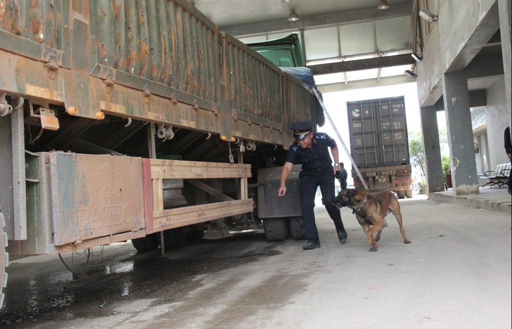 Thực hiện Luật Hải quan 2014: Ghi nhận việc triển khai quy định về chống buôn lậu ở Hải quan Hà Tĩnh