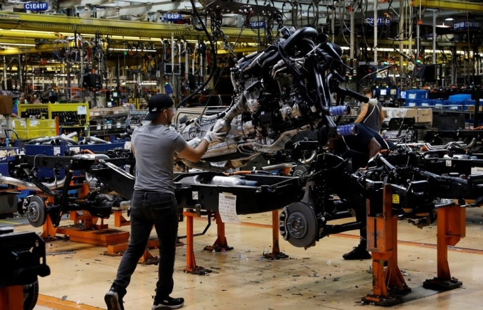 Các chiến lược xe điện táo bạo lãnh “cú đấm” từ thực tế trong năm 2023