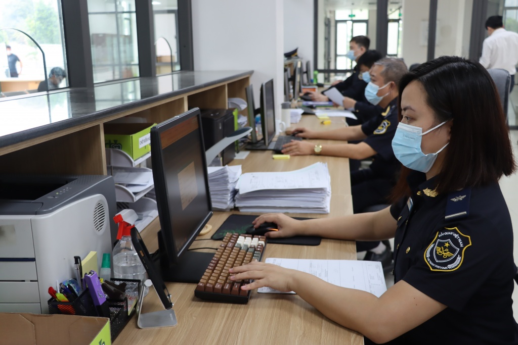 2 cục hải quan có kim ngạch xuất nhập khẩu hơn 100 tỷ USD