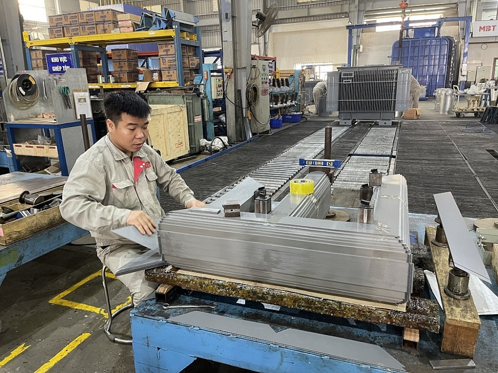 Cùng với chính sách hỗ trợ, doanh nghiệp trên địa bàn Thủ đô Hà Nội đã nỗ lực cho các mục tiêu kinh doanh tích cực. 	Ảnh: HD