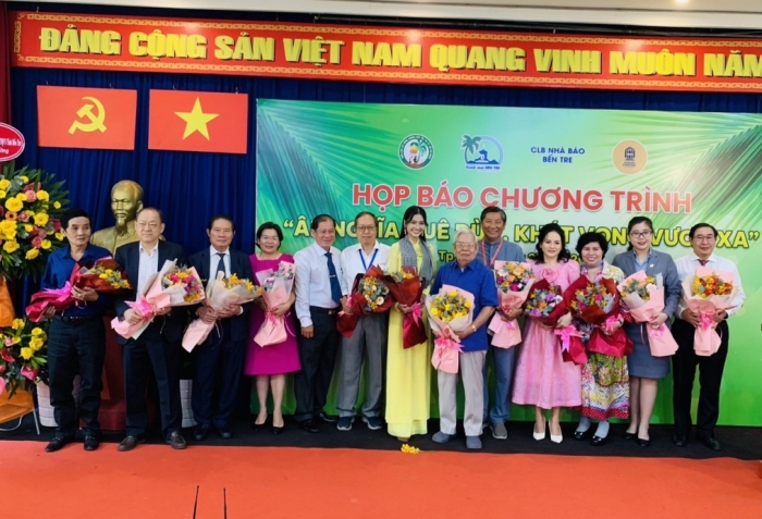Nhiều doanh nghiệp đồng hành cùng chương trình “Ân nghĩa quê dừa - Khát vọng vươn xa’’