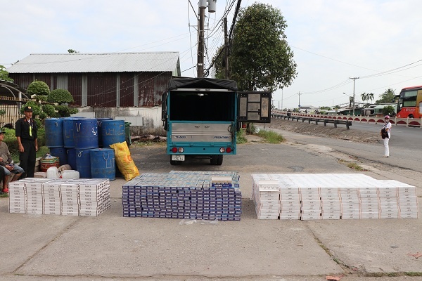 Thuốc lá lậu rộ lên trên tuyến biên giới Tây Nam