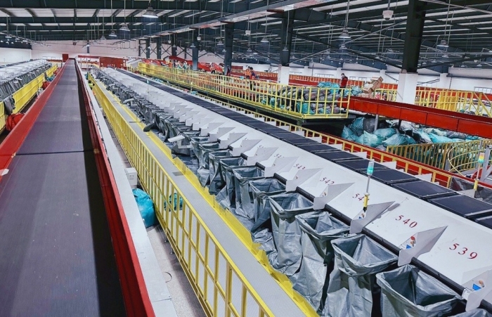 Viettel Post khai trương Tổ hợp công nghệ chia chọn thông minh đầu tiên của Việt Nam