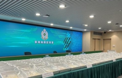Hơn 400 kg cocaine trong lô hàng rượu vang