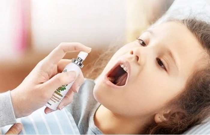 Rà soát, kiểm tra áp dụng mã số mặt hàng có chứa keo ong, dạng lỏng, dùng xịt trực tiếp vào miệng