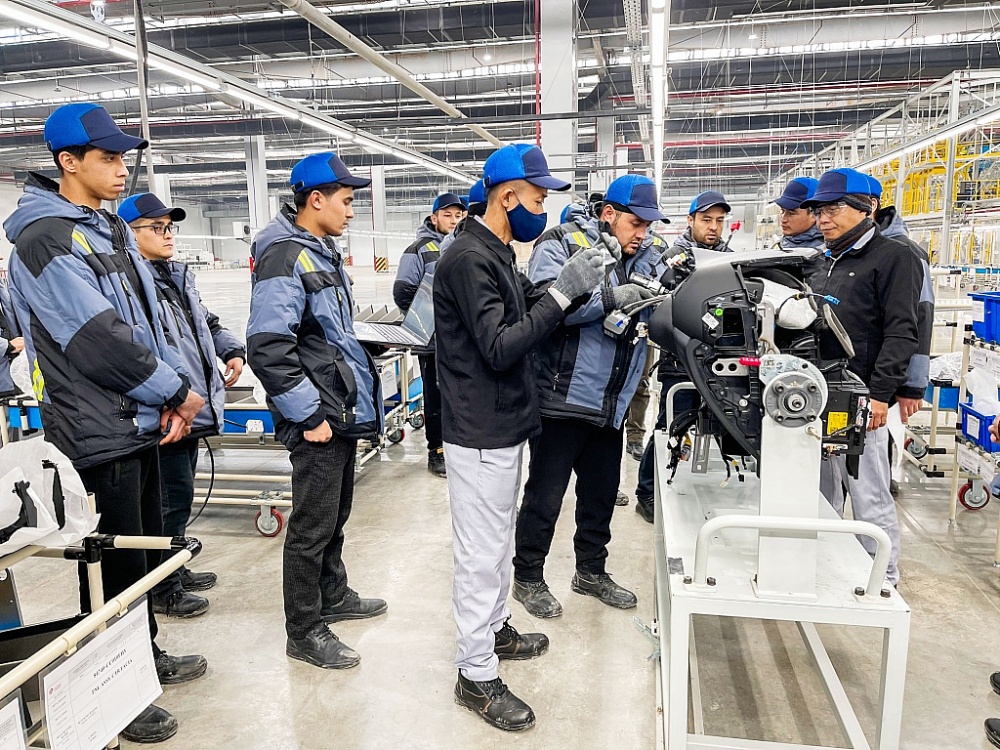 Nhà máy THACO KIA tham gia giám sát sản xuất xe KIA SONET tại UZBEKISTAN