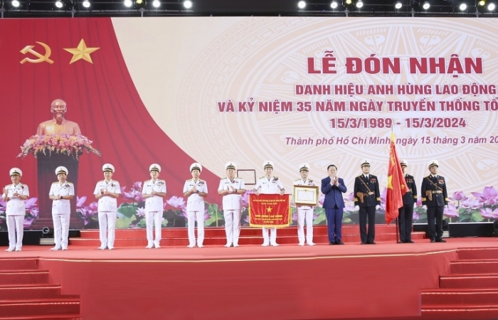 Tổng công ty Tân Cảng Sài Gòn đón nhận danh hiệu Anh hùng Lao động lần 2