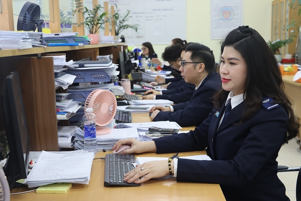 Hoạt động nghiệp vụ tại Cục Hải quan Hải Phòng. 	Ảnh: T.Bình