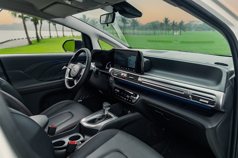 Hyundai Stargazer X ra mắt giá từ 489 triệu đồng