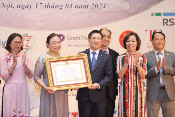 Hội Tư vấn Thuế đón nhận Huân chương Lao động hạng Nhì