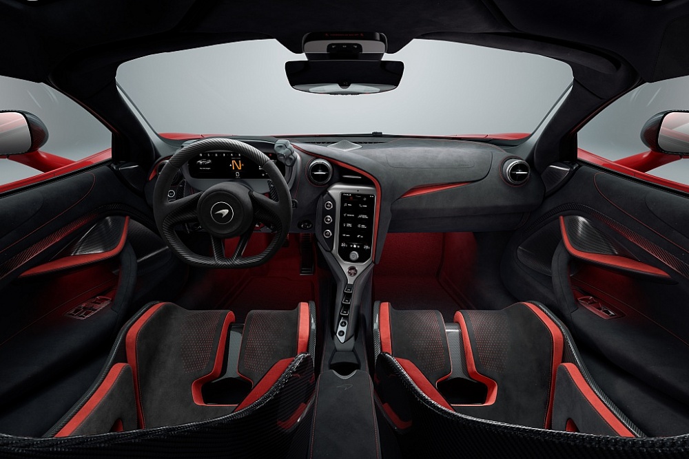 Giá từ 20 tỷ đồng, siêu phẩm McLaren 750S ra mắt tại Việt Nam