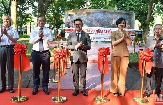 Khai mạc Triển lãm tương tác tranh panorama kỷ niệm 70 năm Chiến thắng Điện Biên Phủ