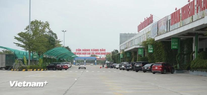 vnp-tram-dung-nghi-xuan-khiem-3809.jpg