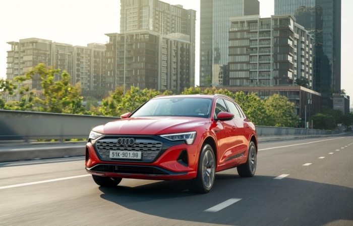 Q8 e-tron, mẫu xe thuần điện của Audi gây bất ngờ về giá