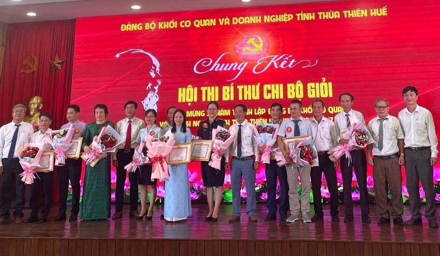 Công chức Hải quan Thừa Thiên Huế đạt giải Hội thi Bí thư Chi bộ giỏi