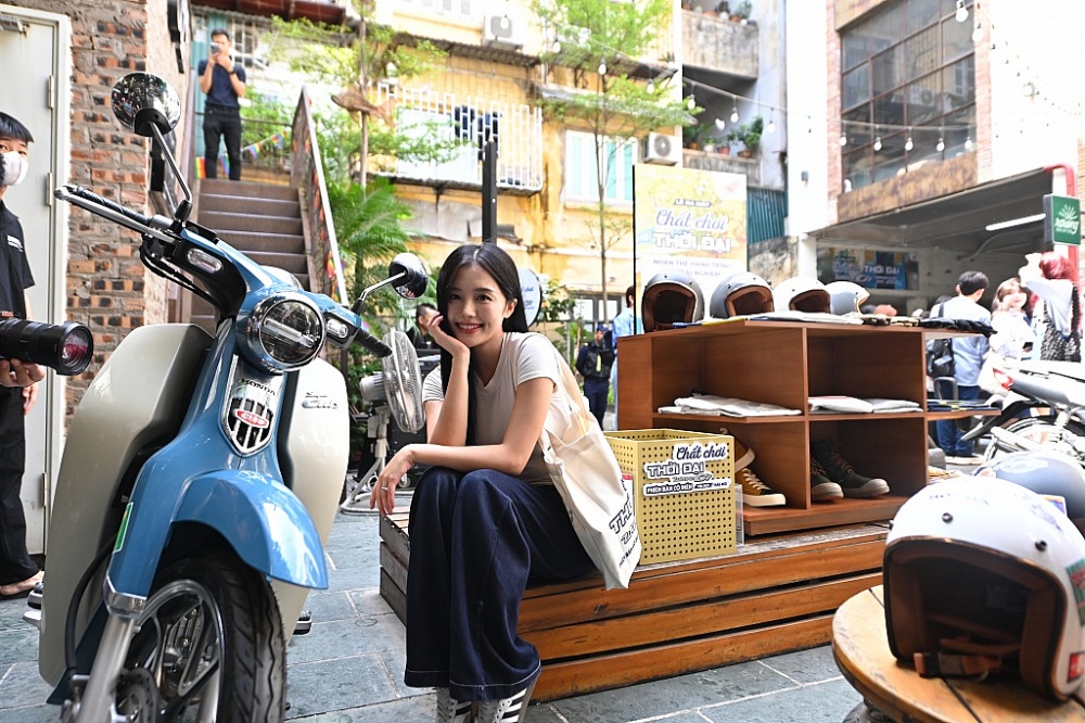 Honda Super Cub C125 - Màu mới thời thượng thể hiện cá tính