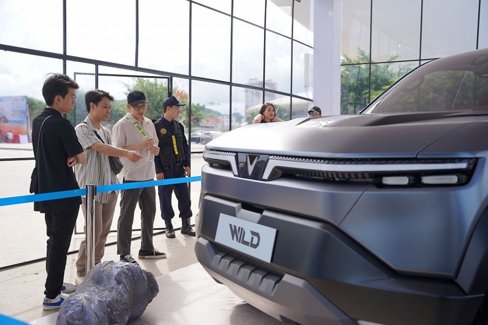 Tay đua Gymkhana bất ngờ với khả năng vận hành của VinFast VF 7