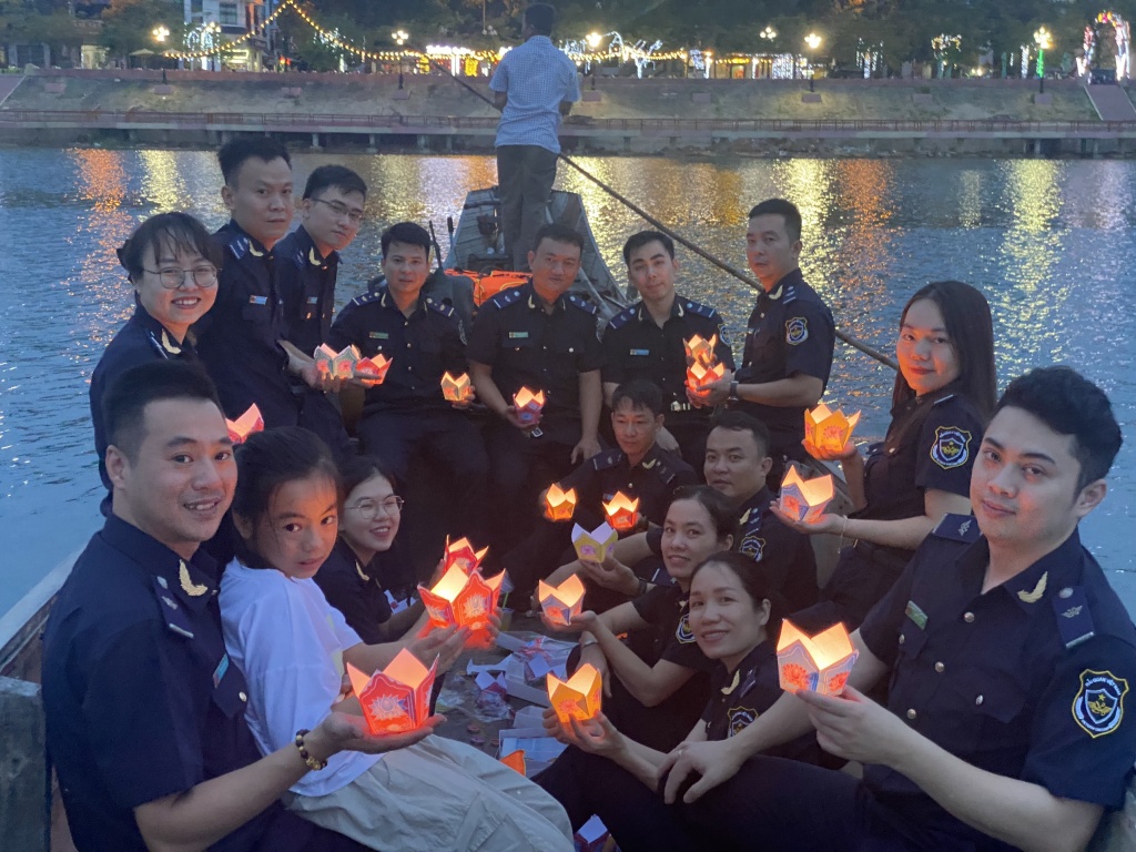 Thanh niên Hải quan Quảng Trị tổ chức chuỗi hoạt động trong Tháng tri ân