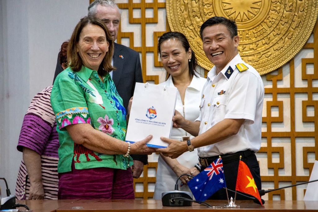 Australia và Tân cảng Sài Gòn sẽ hợp tác đào tạo nguồn nhân lực ngành logistics