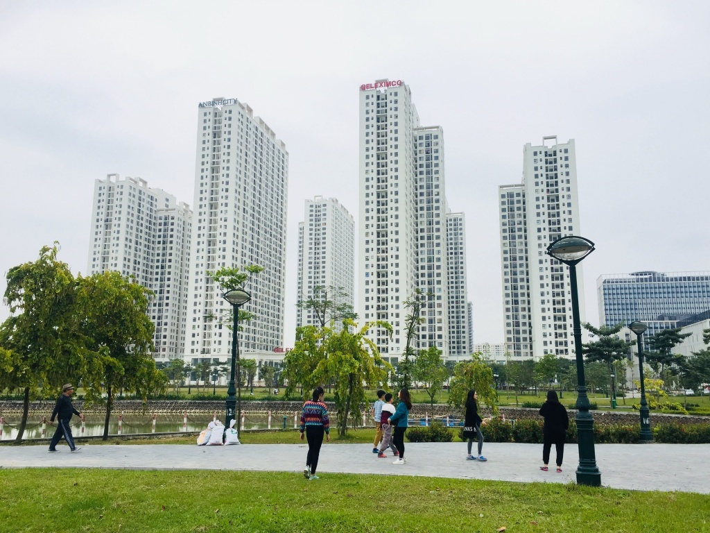 Siết tín dụng với người mua nhà thứ 2 trở đi để kiểm soát giá nhà