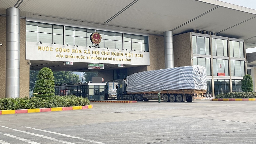 Hoạt động xnk hàng hóa qua cửa khẩu quốc tế đường bộ số 2 Kim Thành (Lào Cai). Ảnh: N.L Hoạt động xnk hàng hóa qua cửa khẩu quốc tế đường bộ số 2 Kim Thành (Lào Cai). Ảnh: N.L