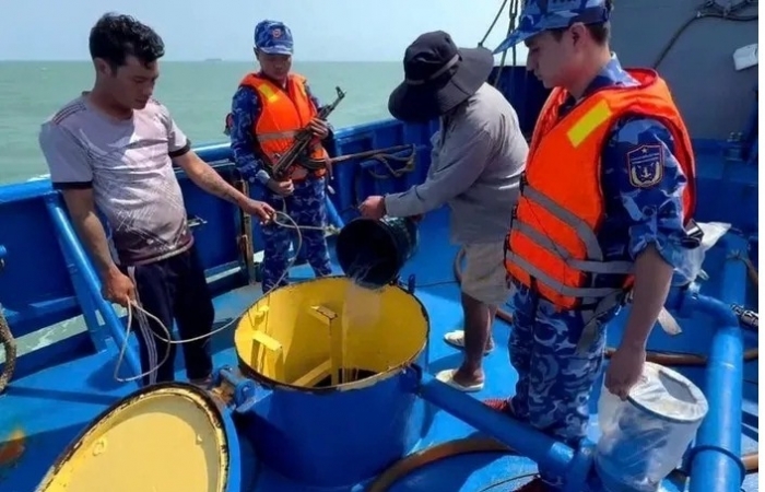 Quyết liệt đấu tranh với tội phạm trên biển