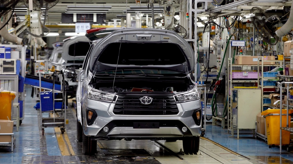 Toyota Việt Nam cán mốc 700.000 xe xuất xưởng