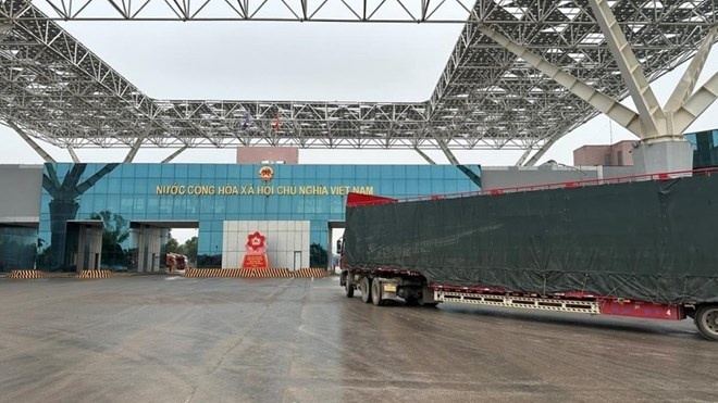Cửa khẩu quốc tế Móng Cái. Ảnh: Chi cục Hải quan khu vực VIII