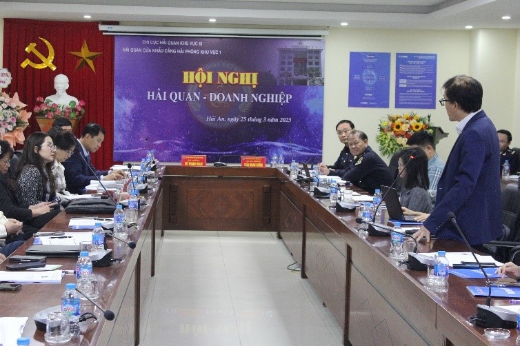 Hàng hóa xuất nhập khẩu qua Hải quan khu vực III đạt hơn 29 tỷ USD